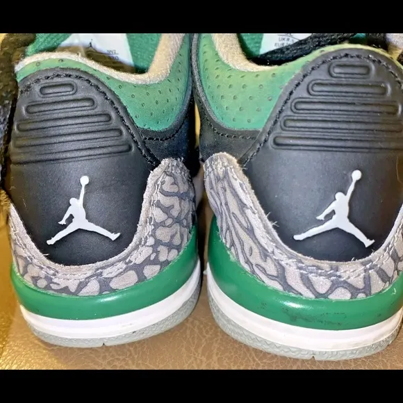 2021 Nike Air Jordan 3 Retro GS Pine Green Black Sneakers 9C
