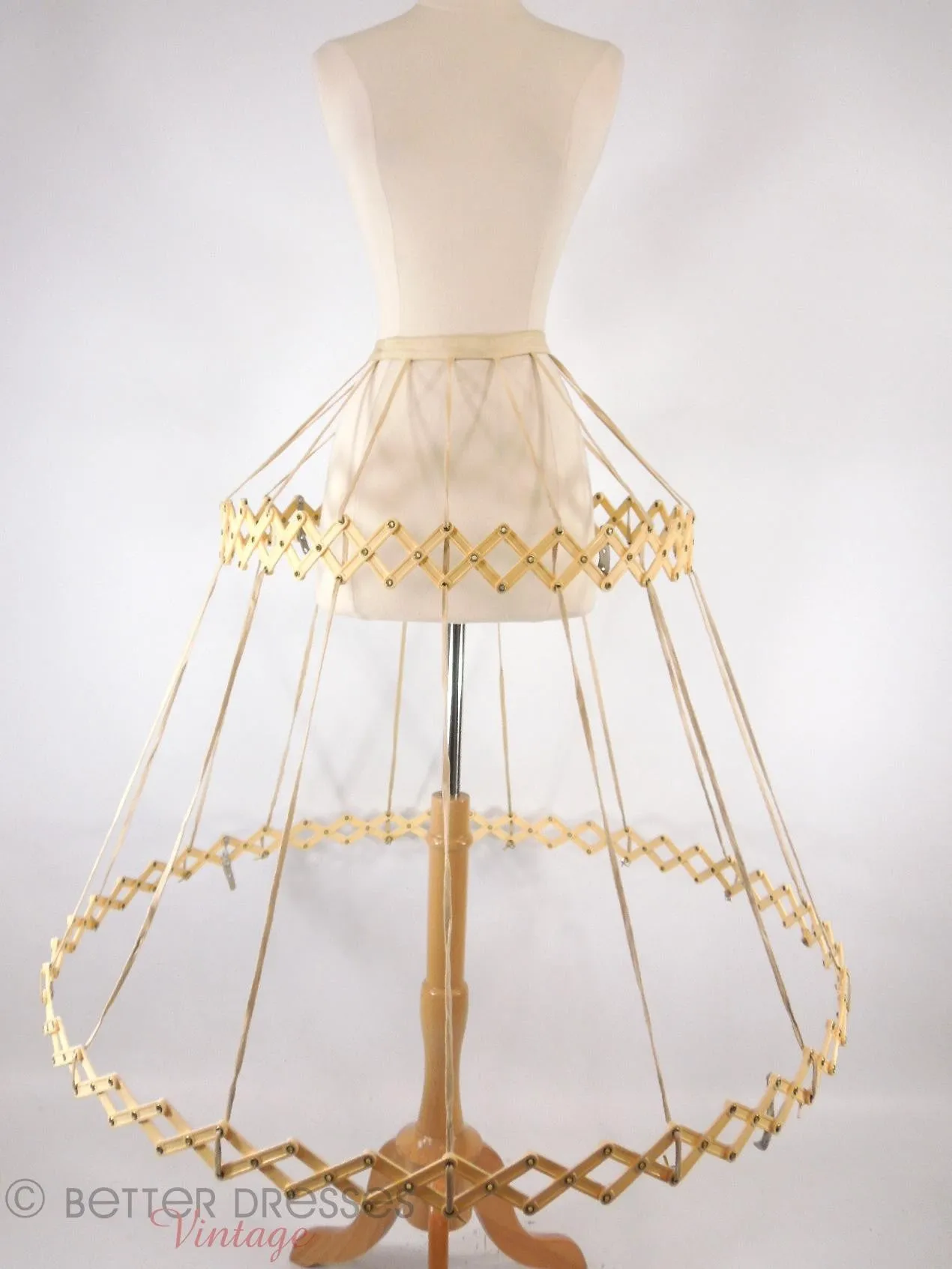 40s/50s Belle o'the Ball Collapsible Hoop Crinoline With Case