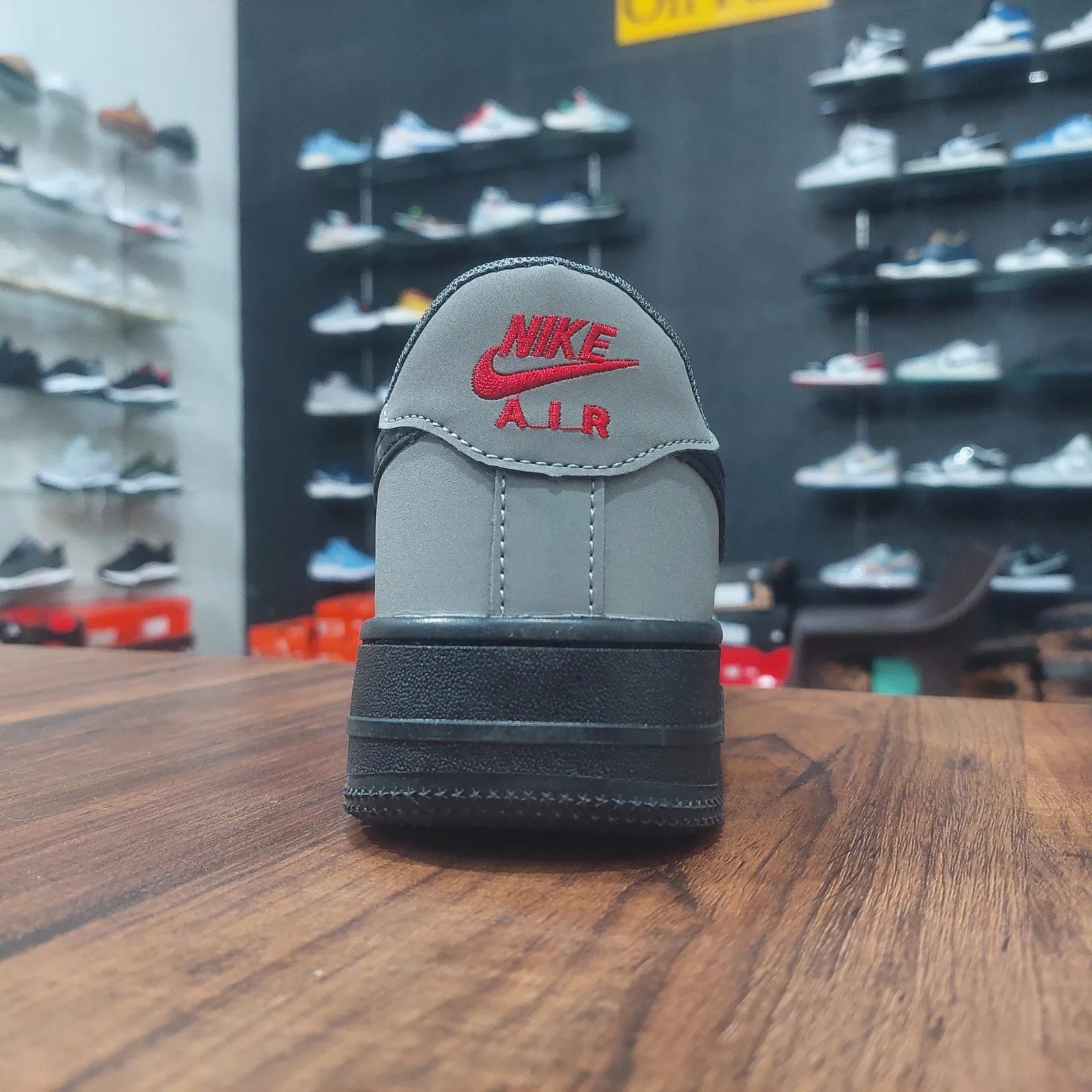 AF1 Low Grey