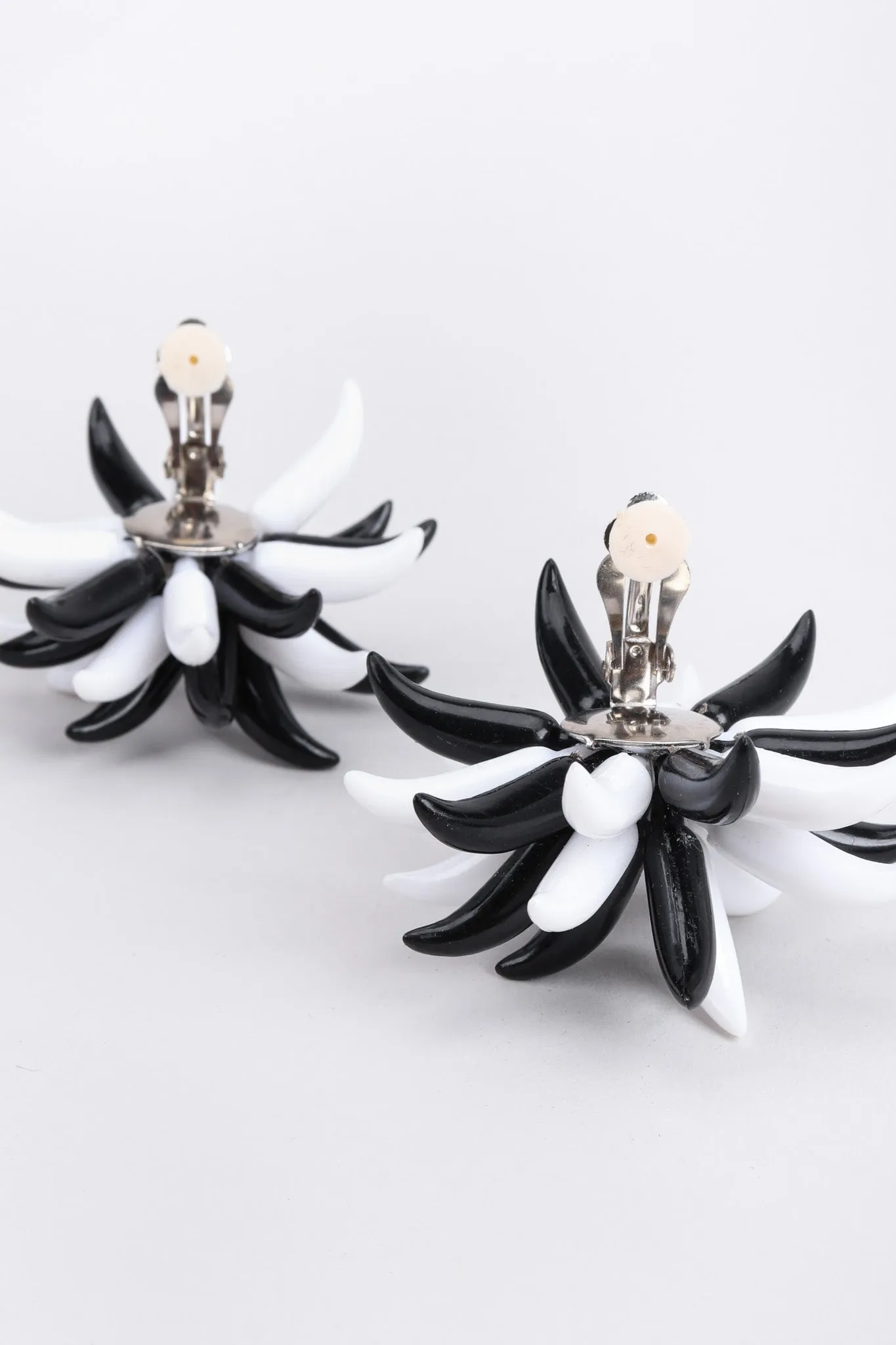 Anemone Burst Earrings