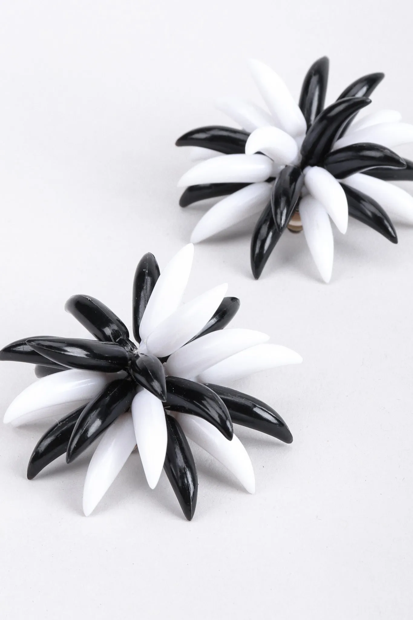 Anemone Burst Earrings