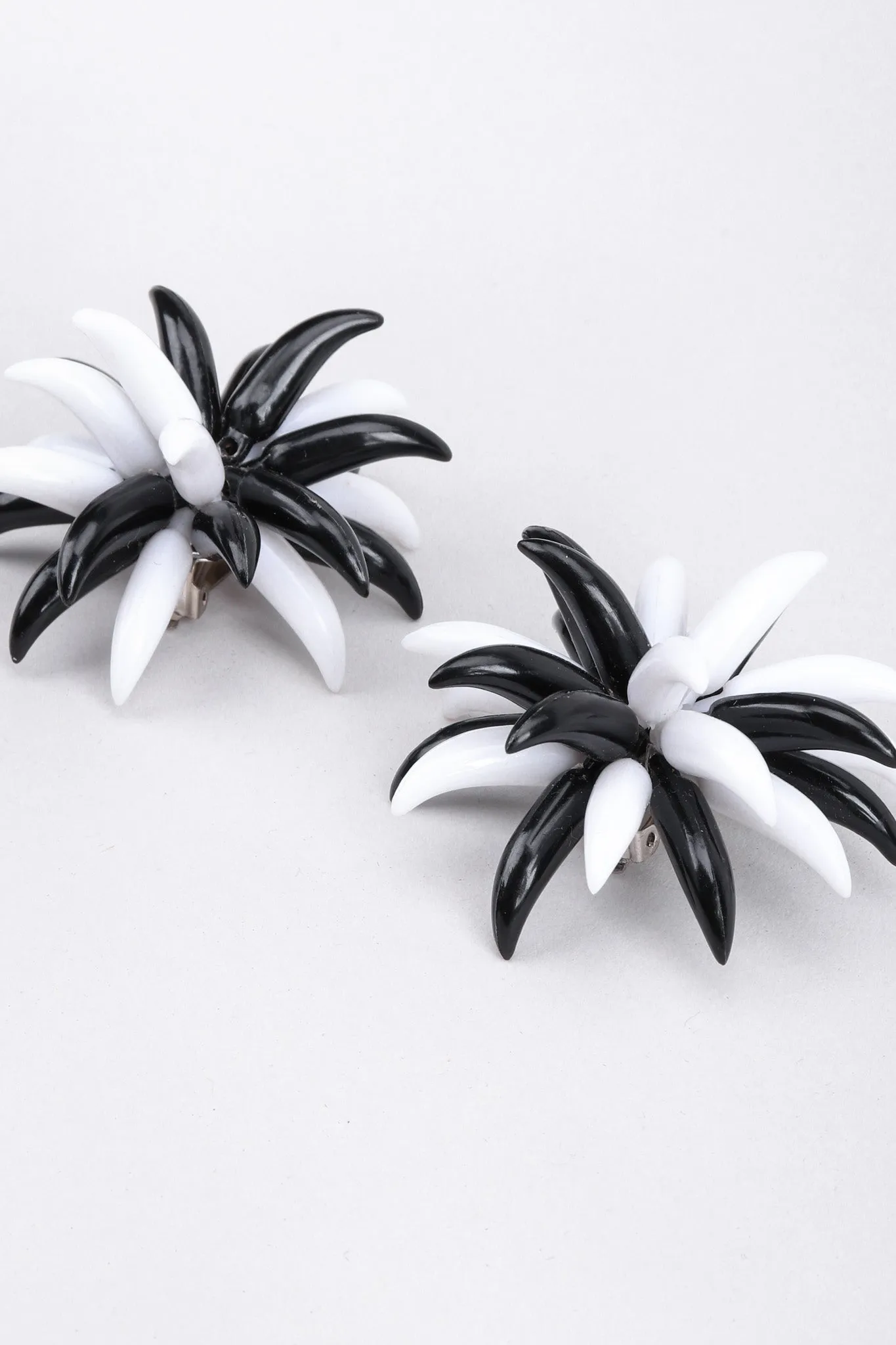 Anemone Burst Earrings
