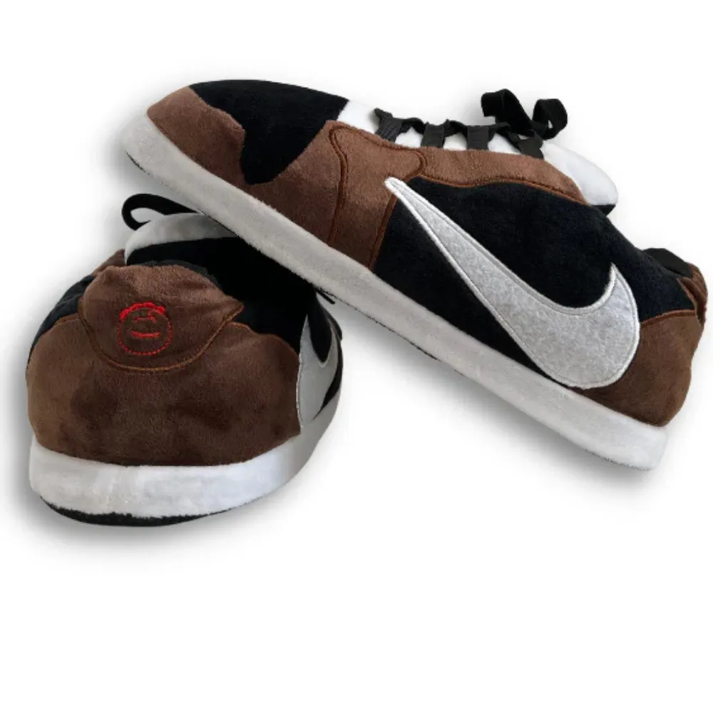 Bailey – Unisex Oversized Jordan Slippers