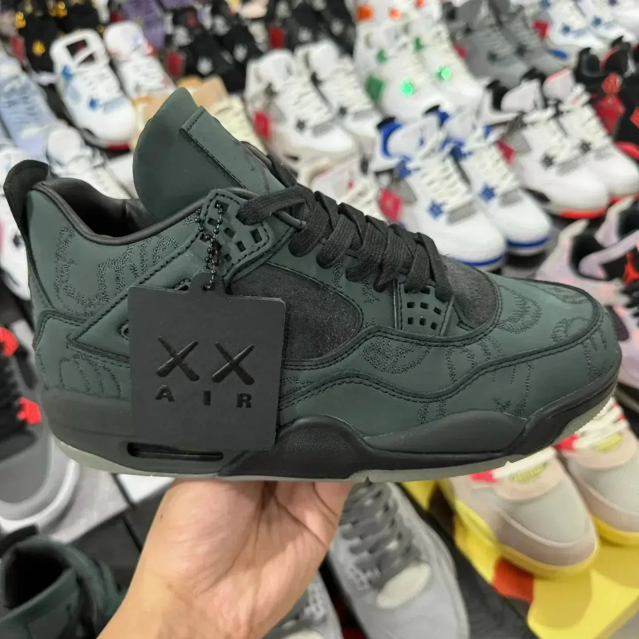 Classic Retro 4 Sneakers - Kaws