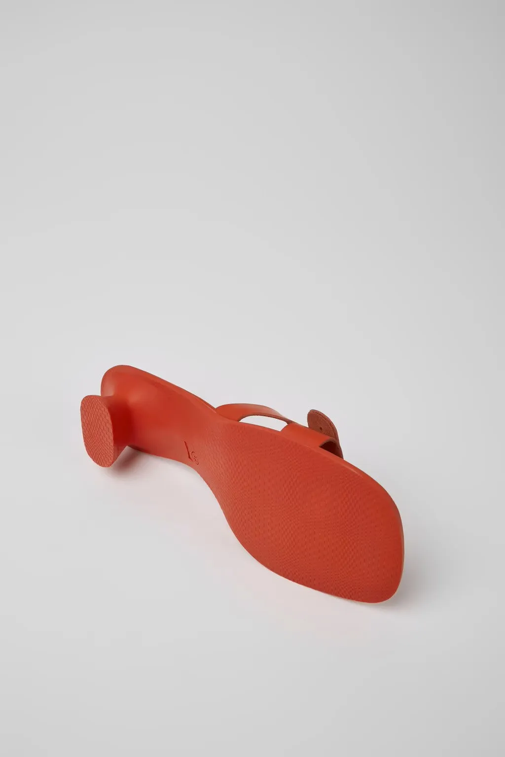 Dina Sandal