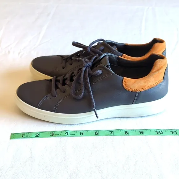 Ecco Soft 7 Two Tone Leather Lace Up Sneaker Men's Size 8