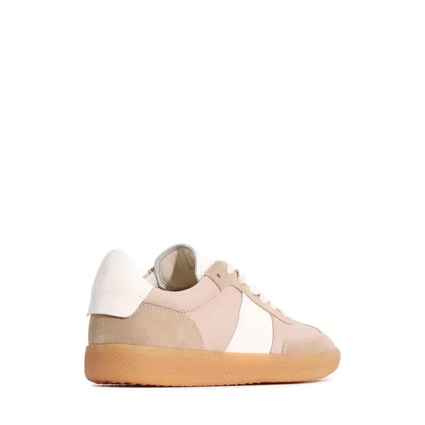 Eos Antigo Dove Sneaker
