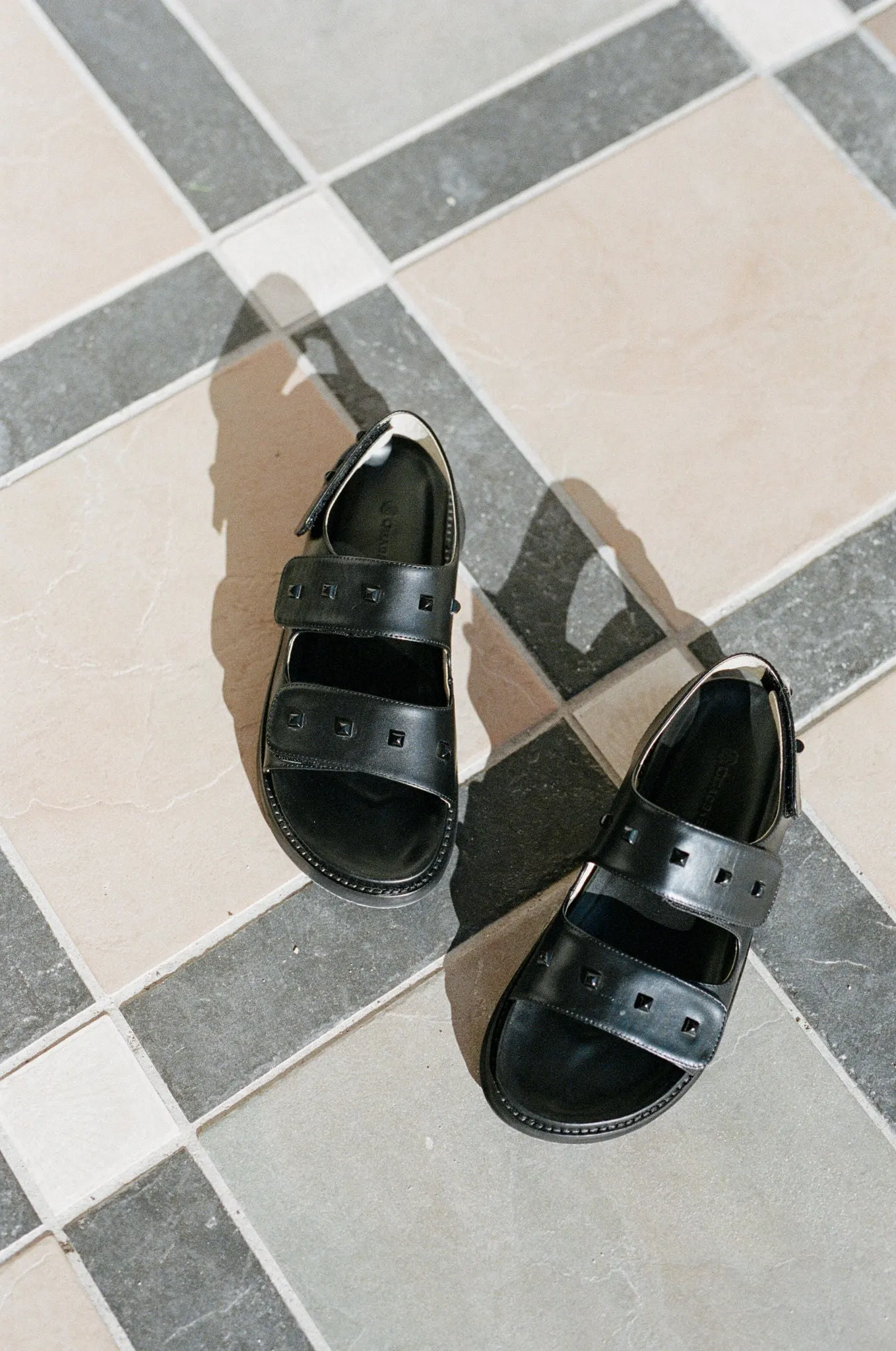 Fabian Sandal - Black