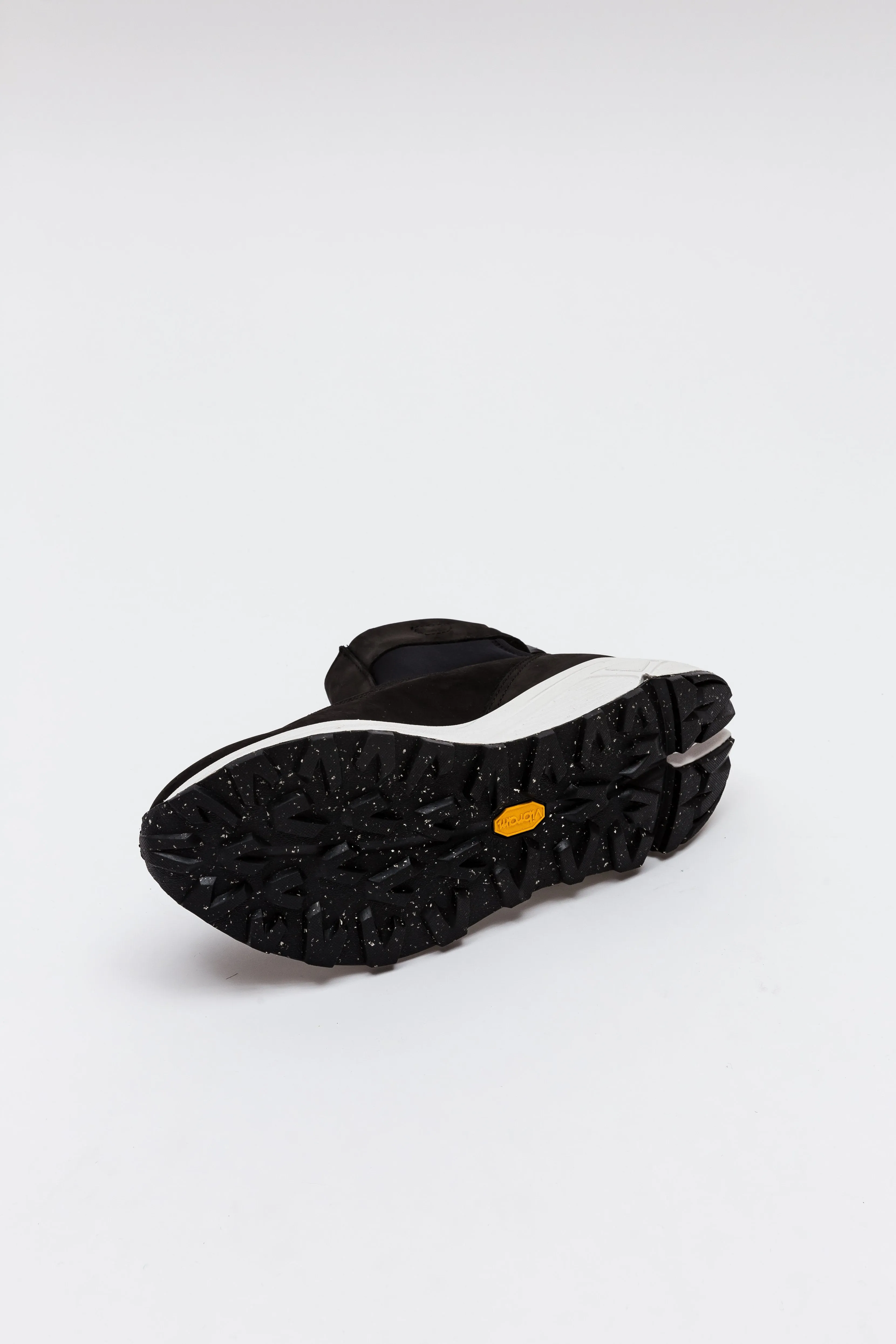 Guillermo Bravo "La Pola" High-Top. Black & White Classic Sneaker (White Strap).