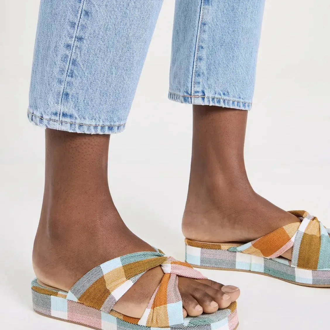 Iyda Flatforms