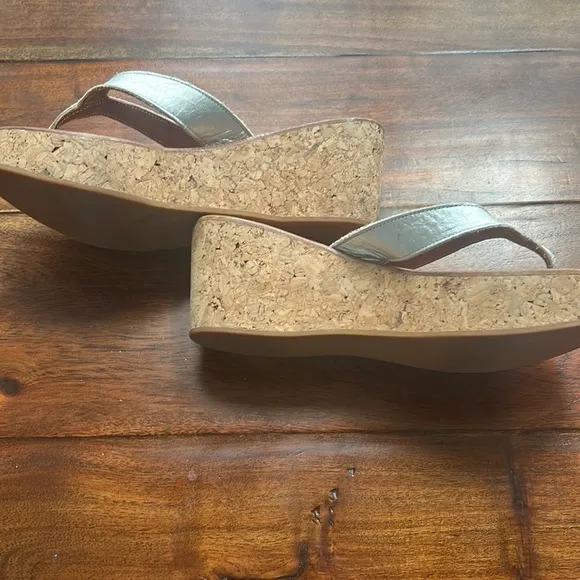 K Jacques St. Tropez Diorite silver leather thong platforms wedge