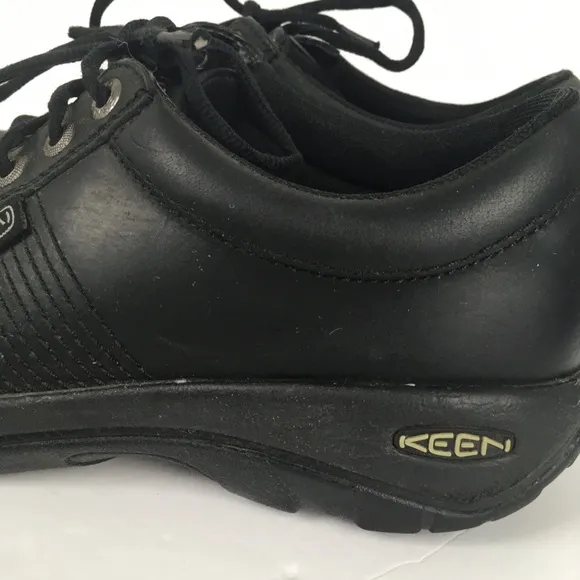 Keen Men’s Austin Waterproof Leather Lace Up Sneakers in Black