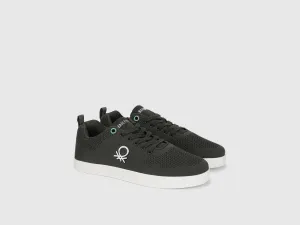 Knitted Solid Sneakers