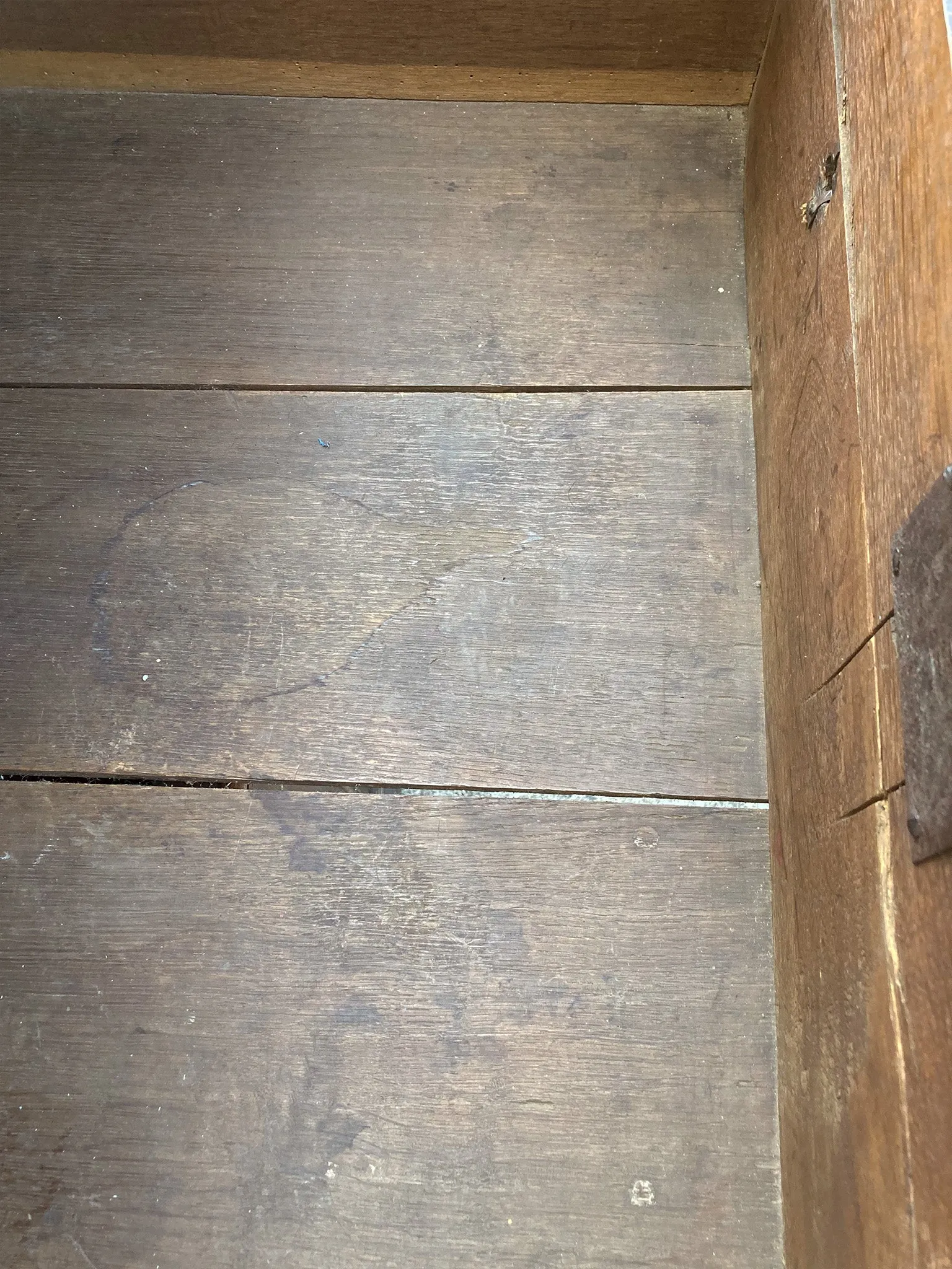 Late 17th-Early 18th Century William & Mary Chest of Drawers