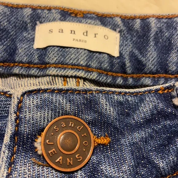 Like New Sandro size 40 Rebecca lightning bolt graphic ripped Pearl jeans size 8