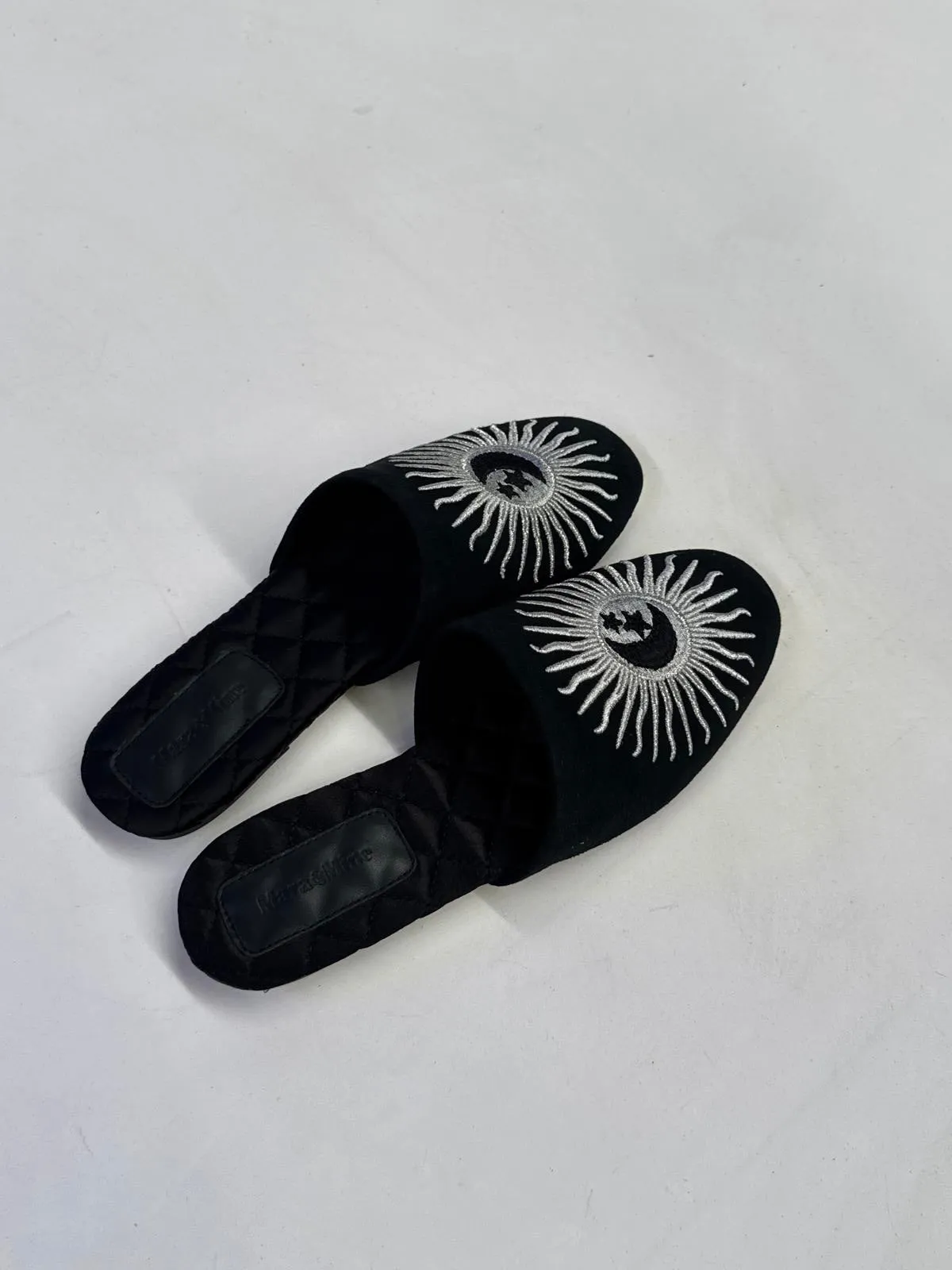 MARA & MINE The Estrella Slipper - Black