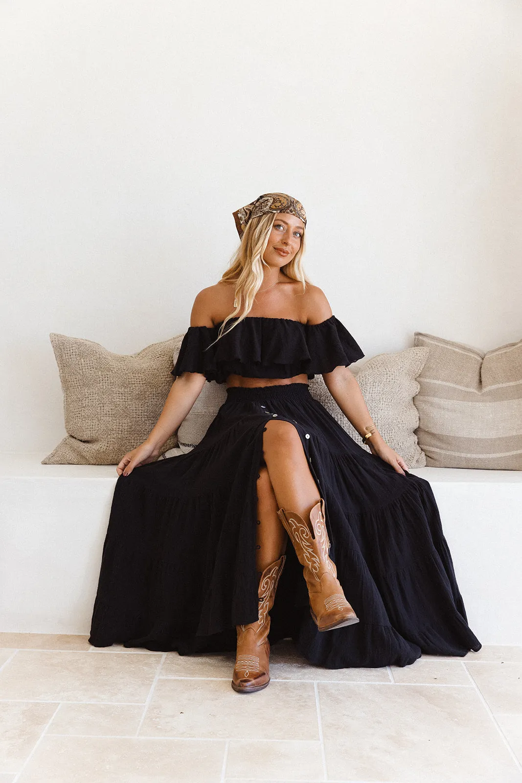 Mary Crop - Black (Pre-order)