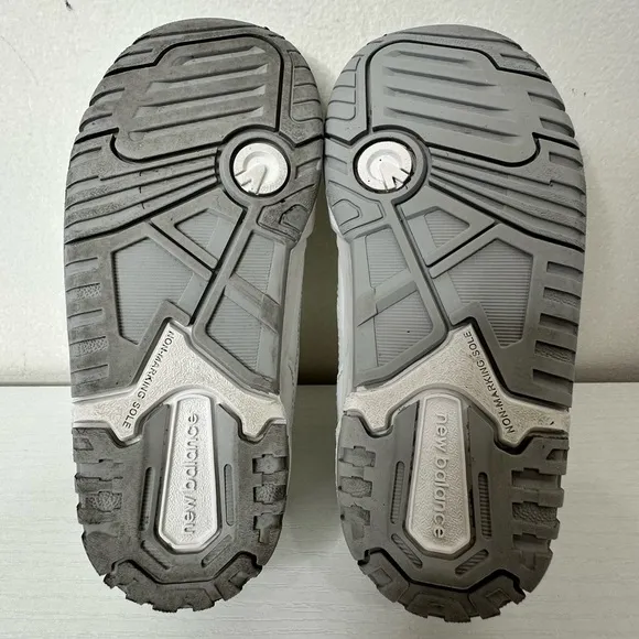 New Balance Kids’ 550 Sneaker Size 9