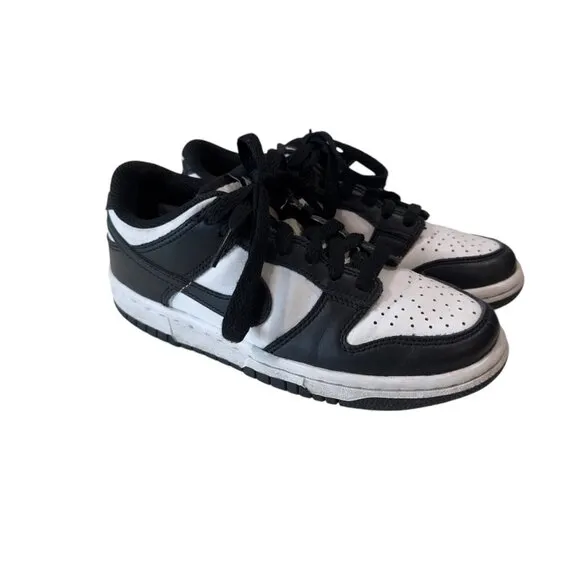 Nike Dunk Low Youth Sneakers Shoes Black &amp; White SZ US Young 3.5 Y