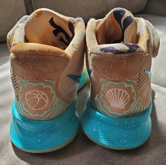 Nike Kyrie 7 Ripple SpongeBob Sandy Sneakers CT4087-207 Boys 12C