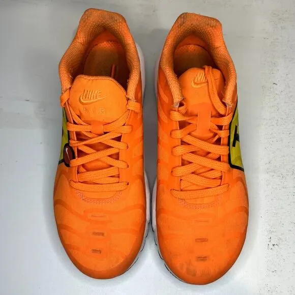 Nike TN Air Max Plus NS GPX  Sneakers Youth Size 5.5 Total Orange/Black-White
