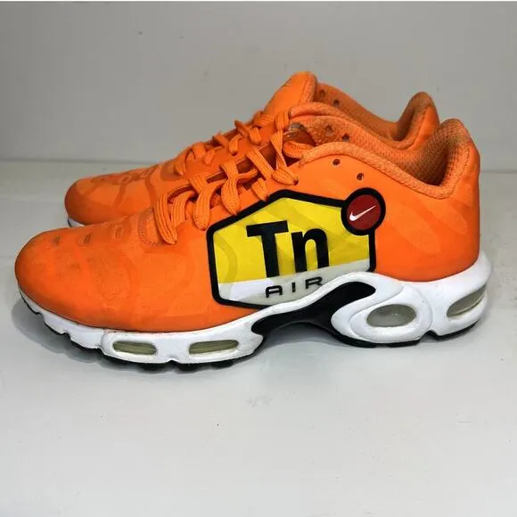 Nike TN Air Max Plus NS GPX  Sneakers Youth Size 5.5 Total Orange/Black-White
