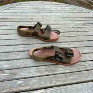 Nwt‎ Astral green Webber Sandals size 8 woman’s