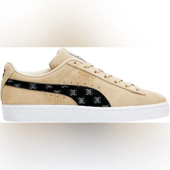 NWT Puma Women’s Suede Classic T7 Sneakers in sand tan beige / black / white