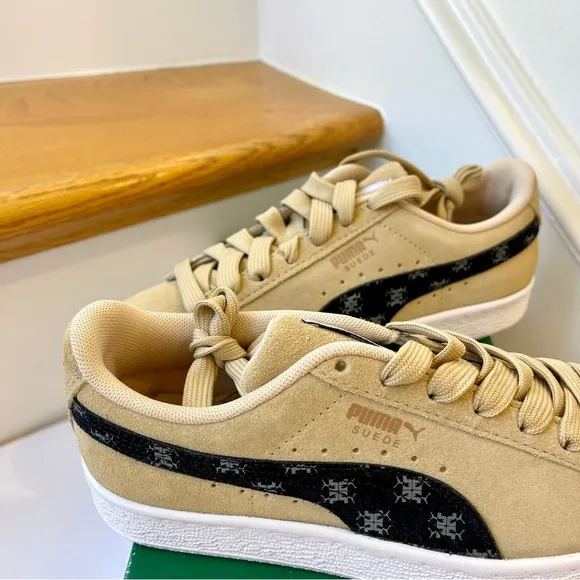 NWT Puma Women’s Suede Classic T7 Sneakers in sand tan beige / black / white