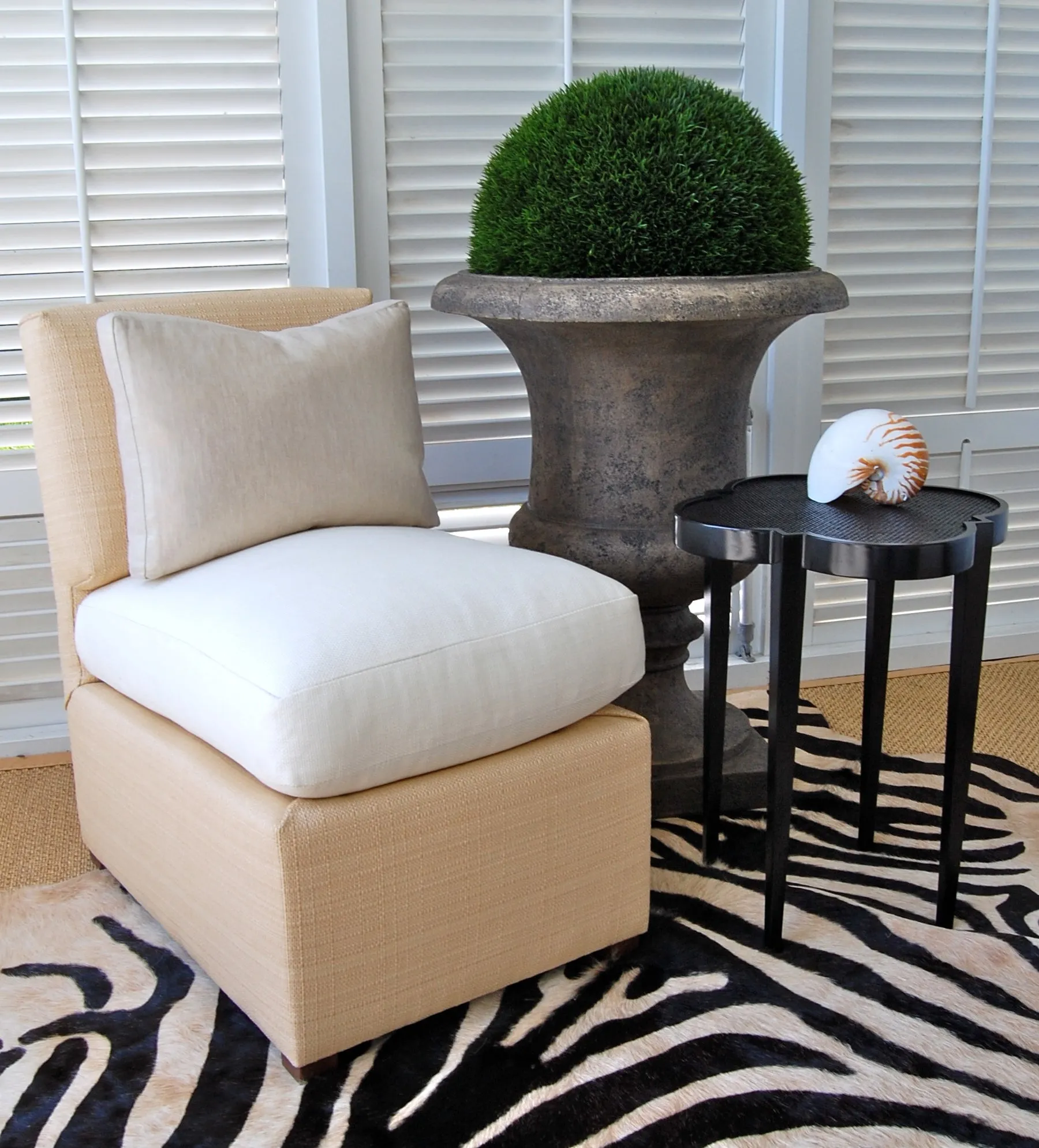 Raffia Slipper Chair