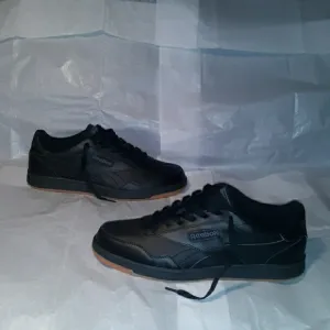 Reebok Classic Sneakers Brand  NEW, Men size 10