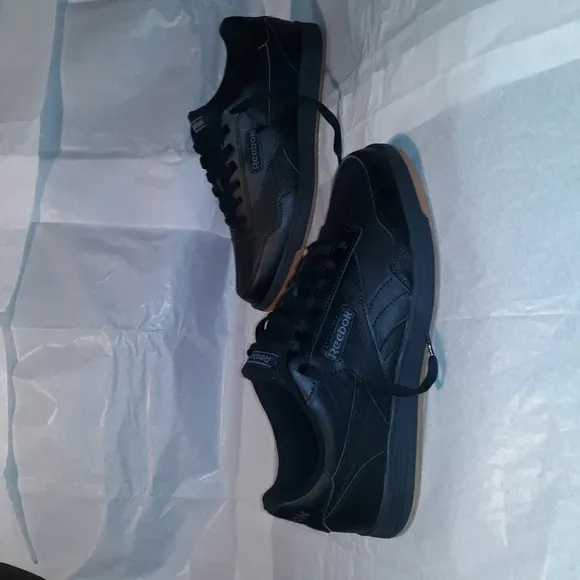 Reebok Classic Sneakers Brand  NEW, Men size 10
