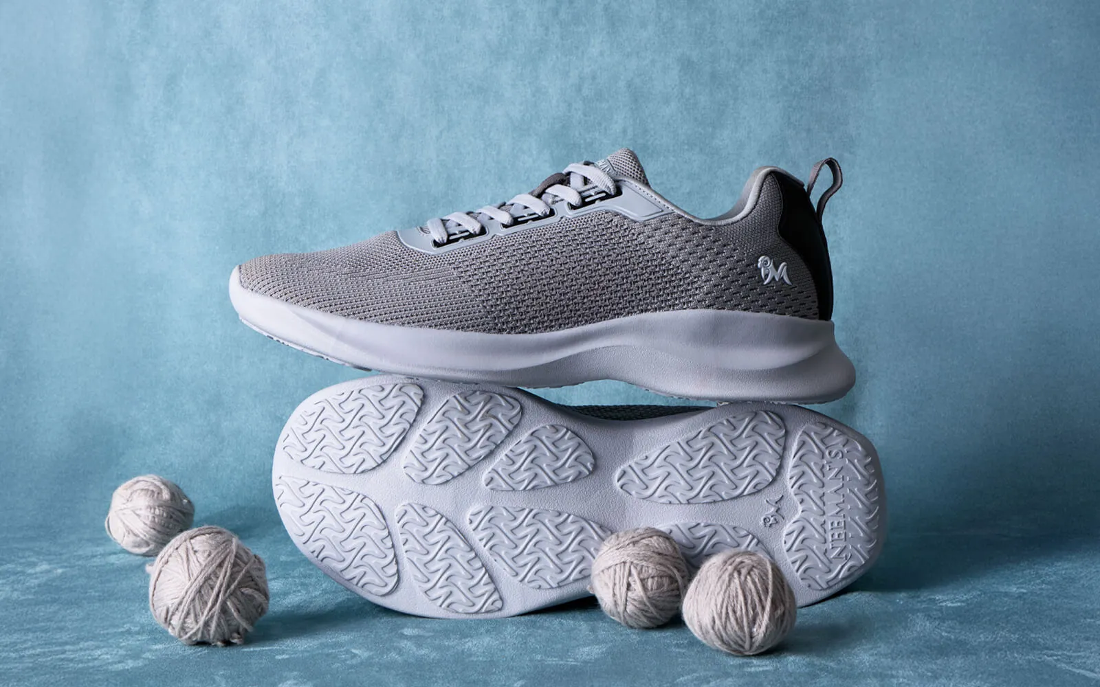 The CloudKnit Sneakers : Grey