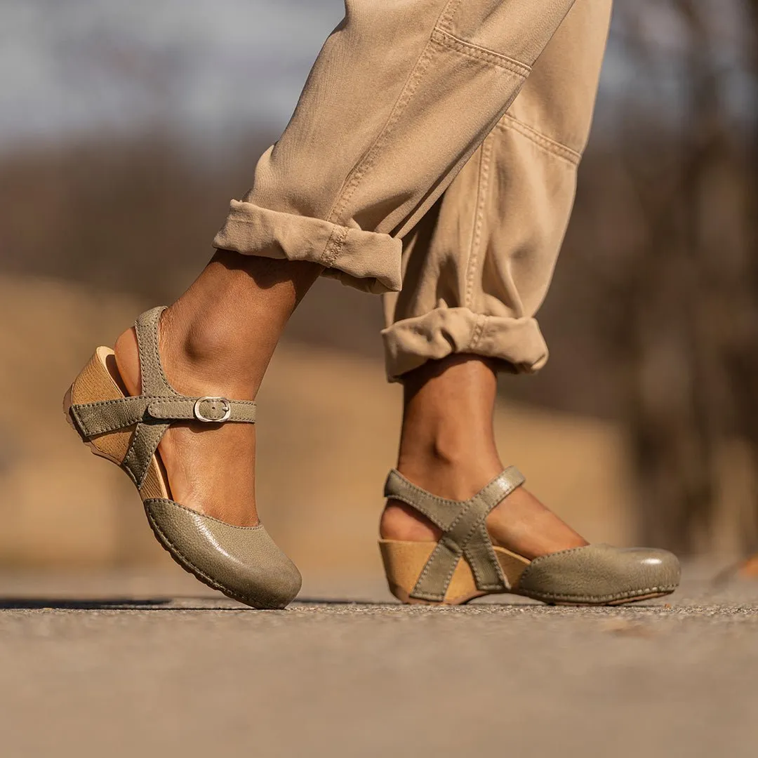 Tiffani | Milled Burnished | Ivy