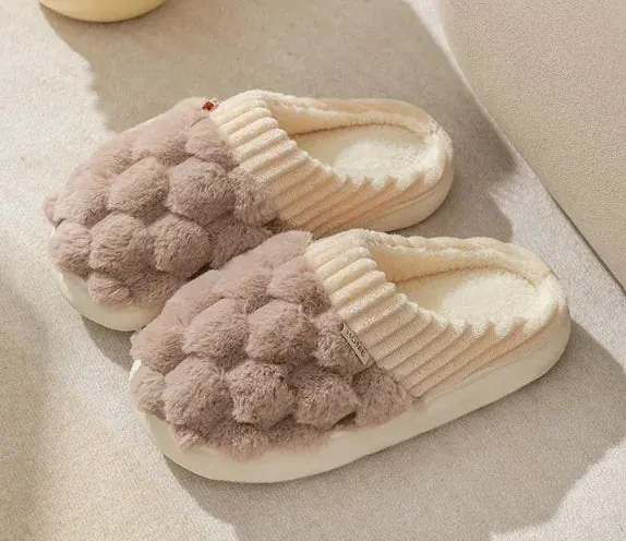 Women's Fashion Indoor Warm Non-slip Plush Slippers