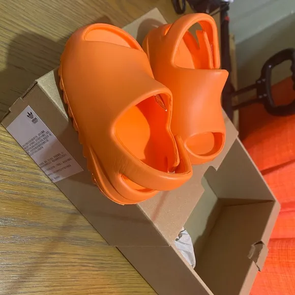 Yeezy slippers for toddlers/infants; size 5